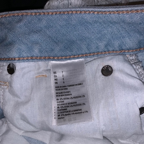 AE High Rise Shorts - Picture 4 of 4